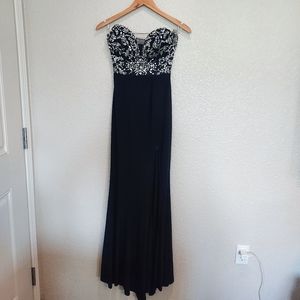 Windsor Blue Sequined Strapless Formal Dress Size 3/4